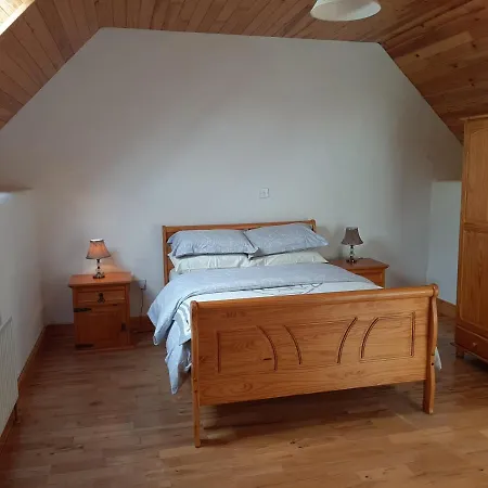 Traditional Cosy With Beautiful Views בית נופש *