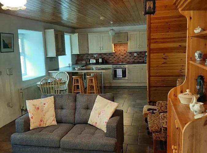 Traditional Cosy With Beautiful Views * Вэстпорт